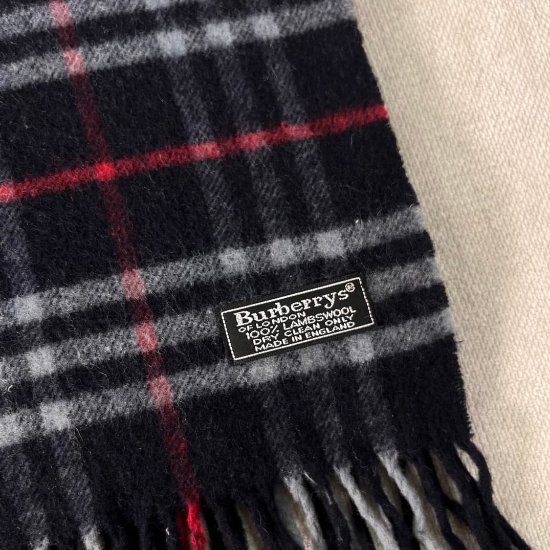 버버리 노바체크 램스울 네이비 머플러 상품이미지3