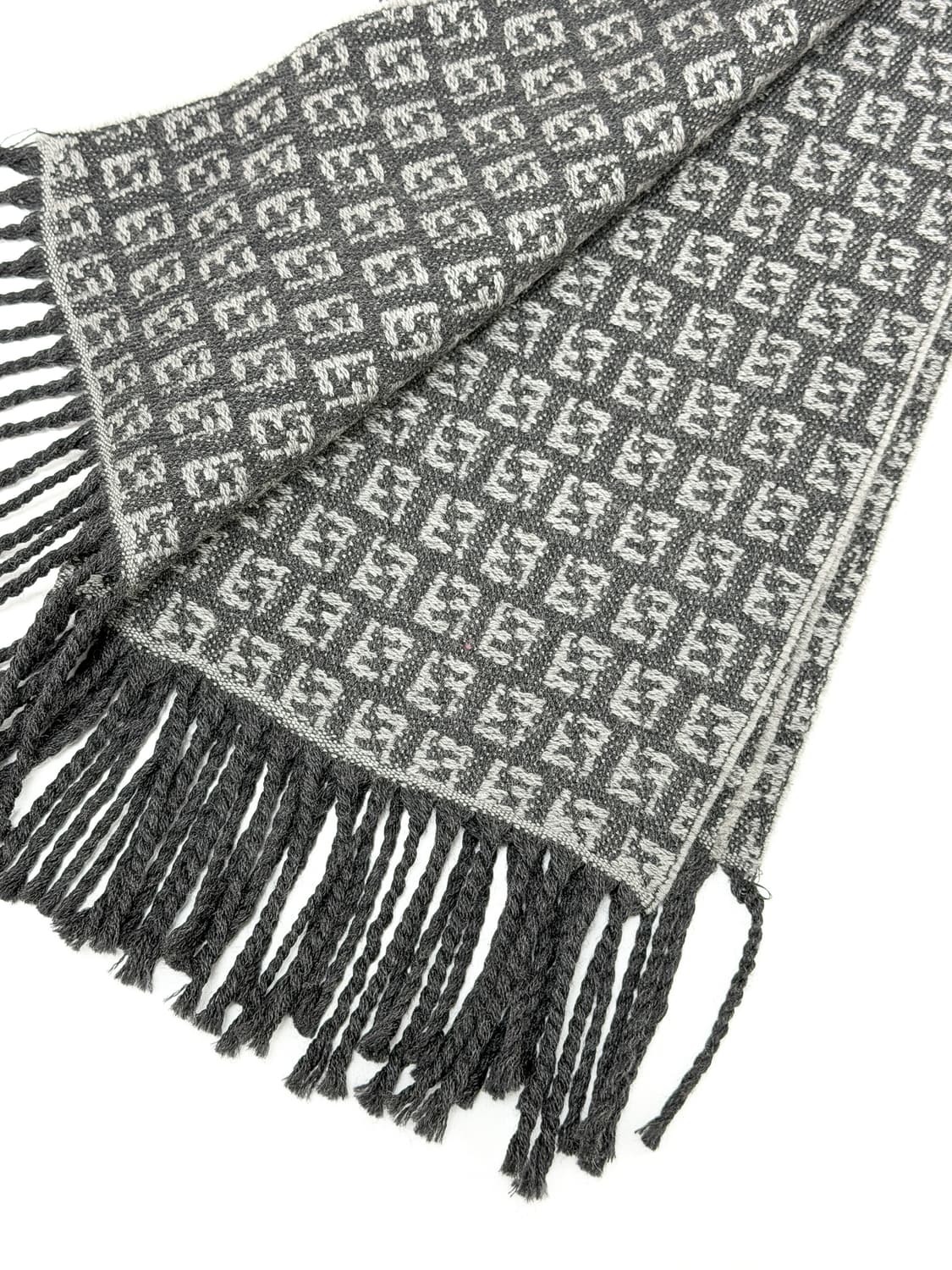 펜디 주카 리버시블 울 머플러 상품이미지5