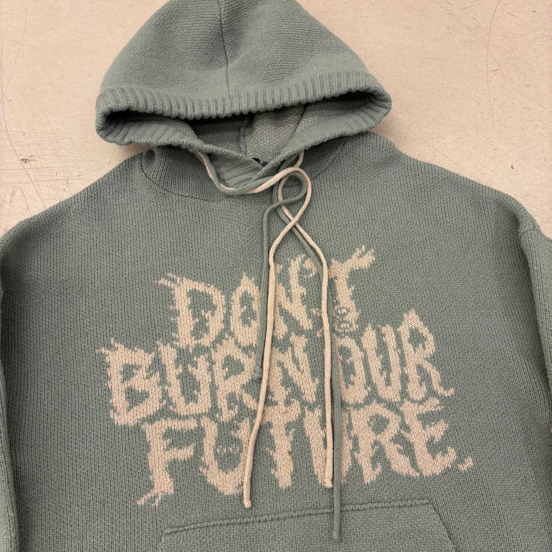 아조바이아조 레터링 니트 후드티 상품이미지2