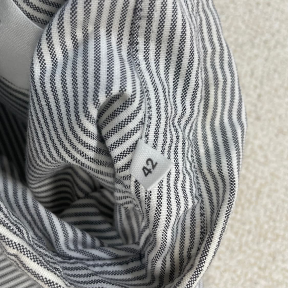 아미 Ami 스몰 하트 자수 로고 스트라이프 셔츠 상품이미지5