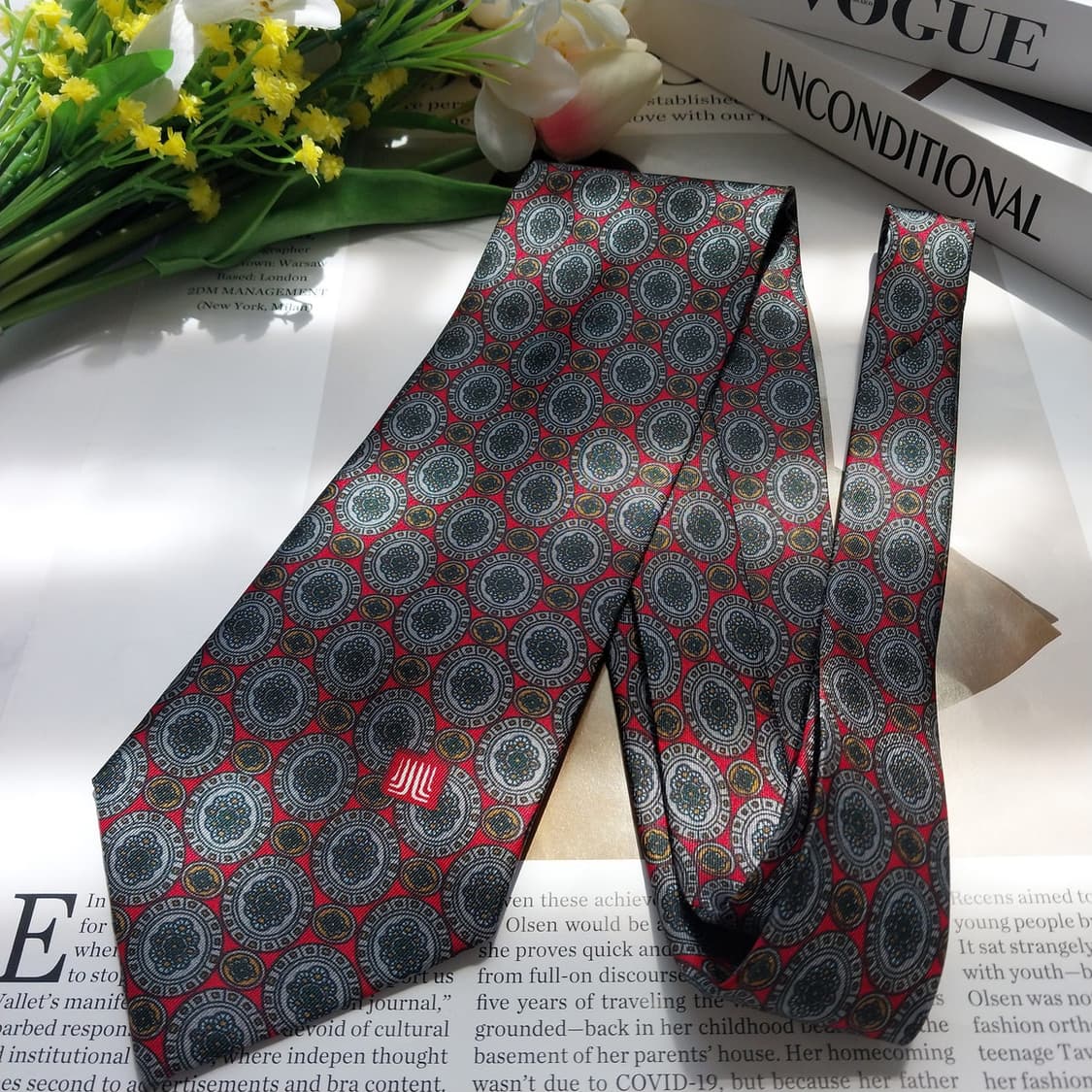 랑방 실크 레드&그레이 시그니처 로고 넥타이 9cm S등급 K631
 상품이미지4