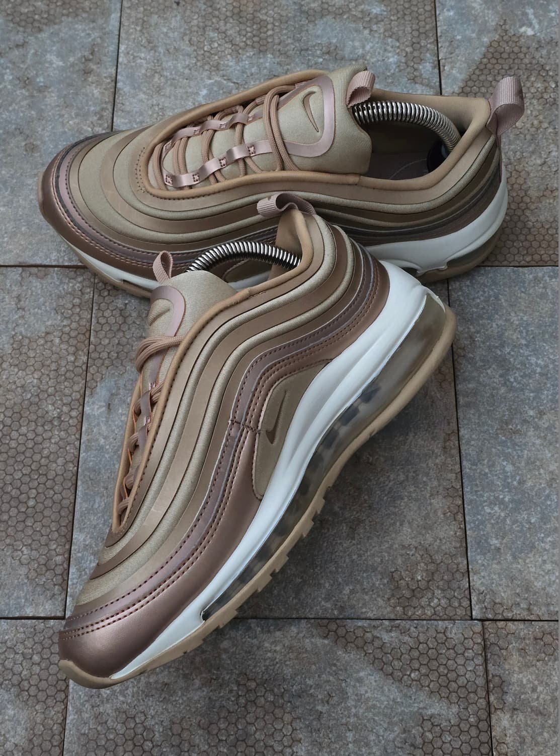 (230)나이키 에어맥스 97 울트라 17 메탈릭 브론즈 상품이미지5