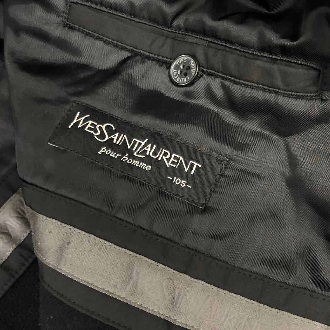 XL 입생로랑 폴리쉘 테크니컬 블랙 봄버자켓 상품이미지8