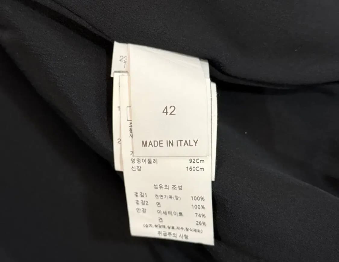 [정품] 브루넬로 쿠치넬리 레더 봄버 남녀공용 하이엔드 자켓 블랙 M
 상품이미지5