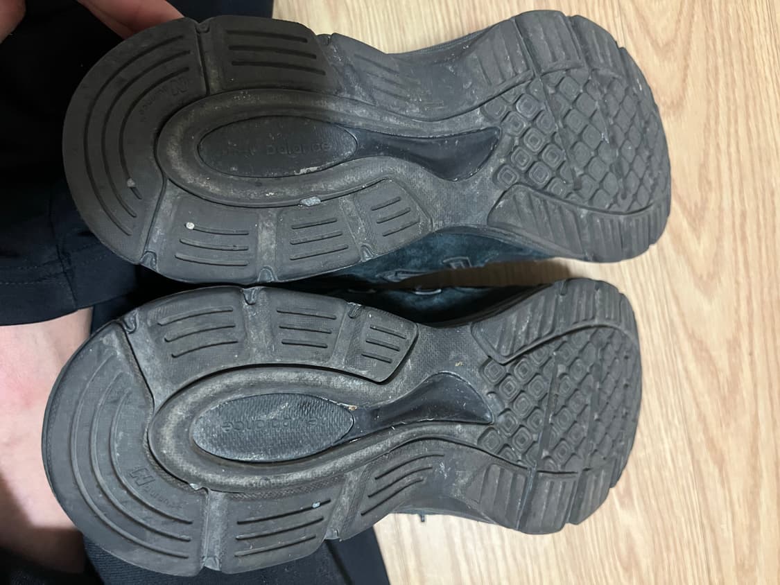 [260]급처 뉴발란스 990 v4 트리플블랙 상품이미지8