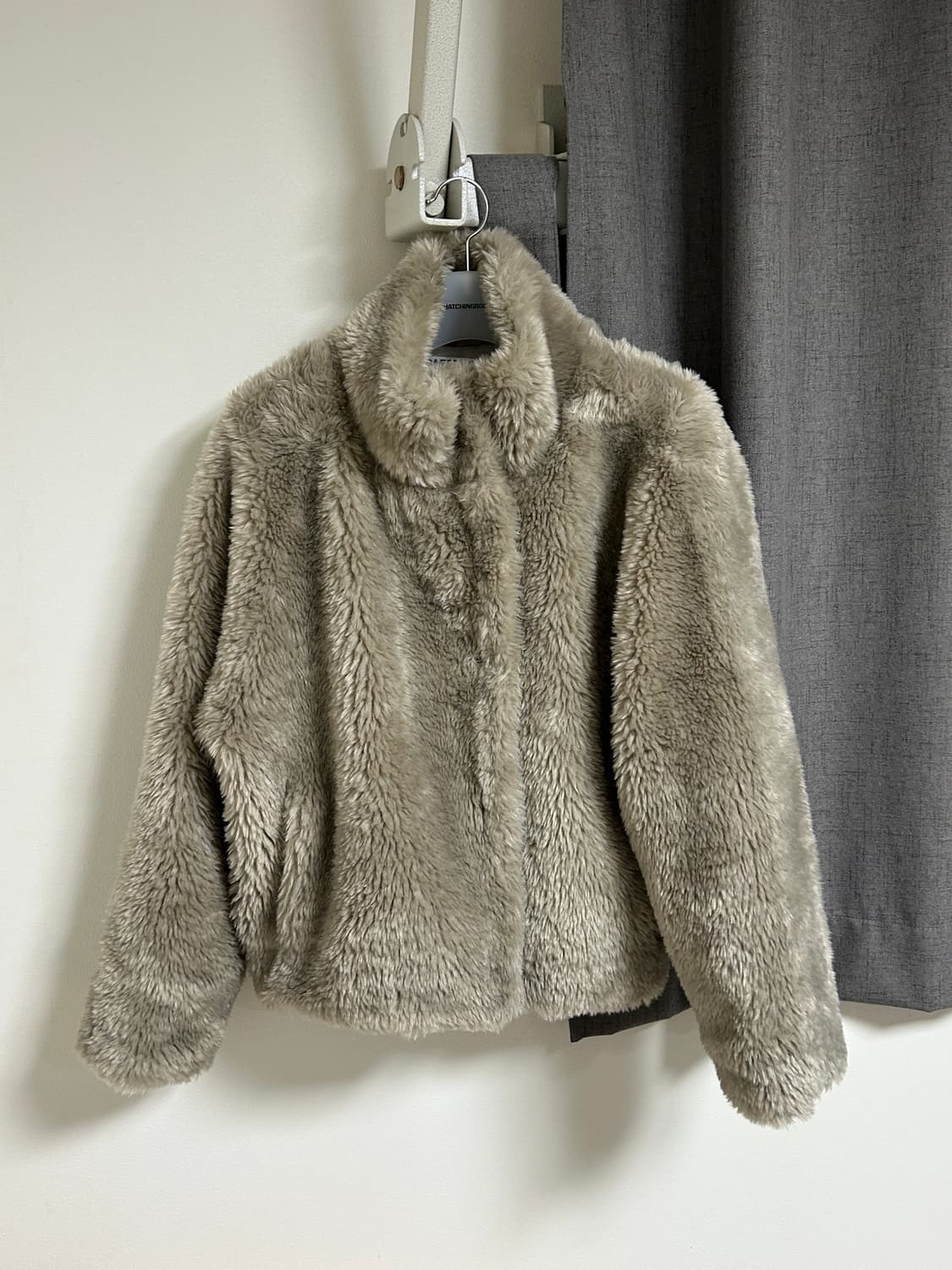 파르티멘토 코쿤 하이넥 퍼 자켓(더스티 베이지) 상품이미지5