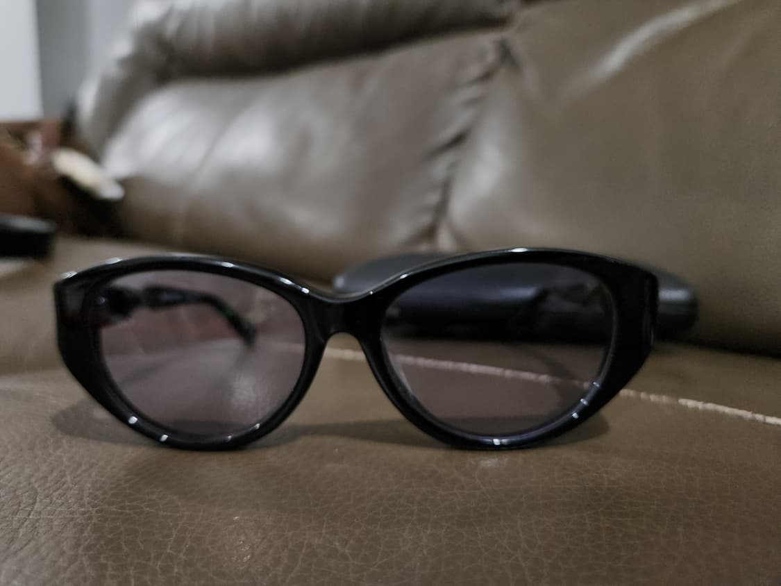 발렌시아가 트위스트 선글라스 상품이미지5