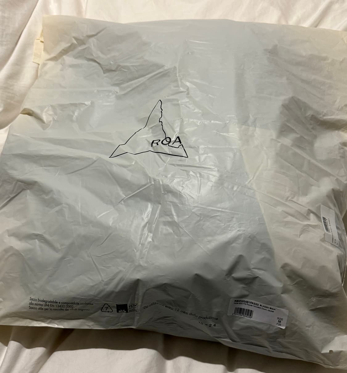 [M] ROA 로아 하이킹 누나 800 필파워 후드 다운 자켓 블랙 상품이미지4