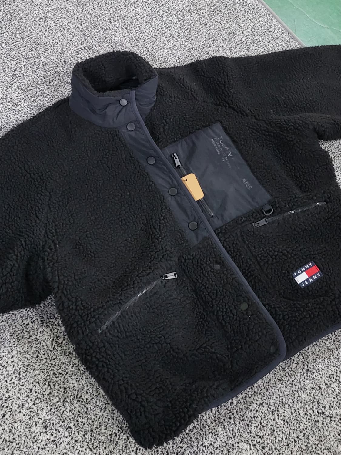 타미힐피거 리버시블 크롭 플리스 자켓 상품이미지2