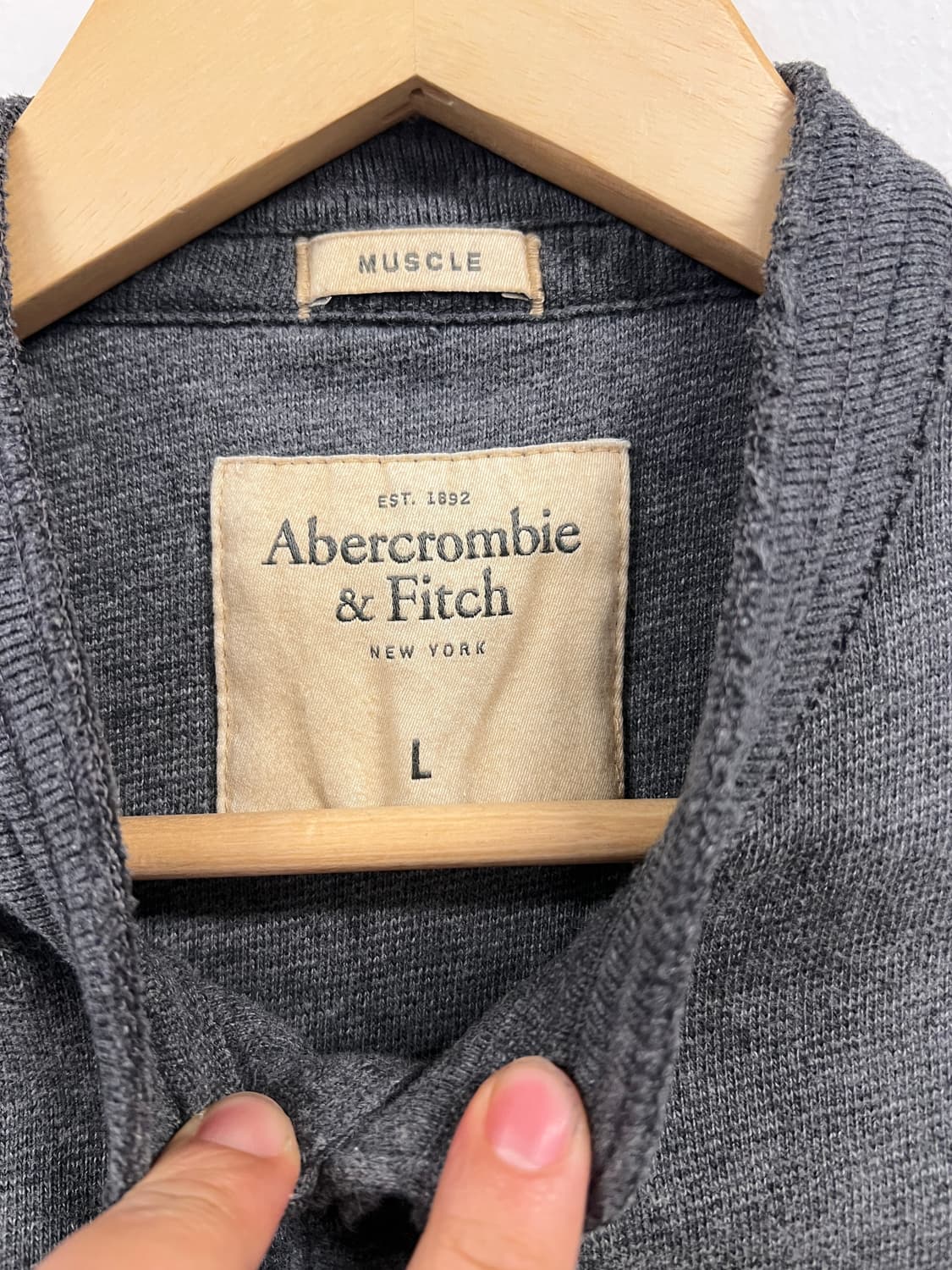 L) 아베크롬비 그레이 헨리넥 반팔 T296 상품이미지2