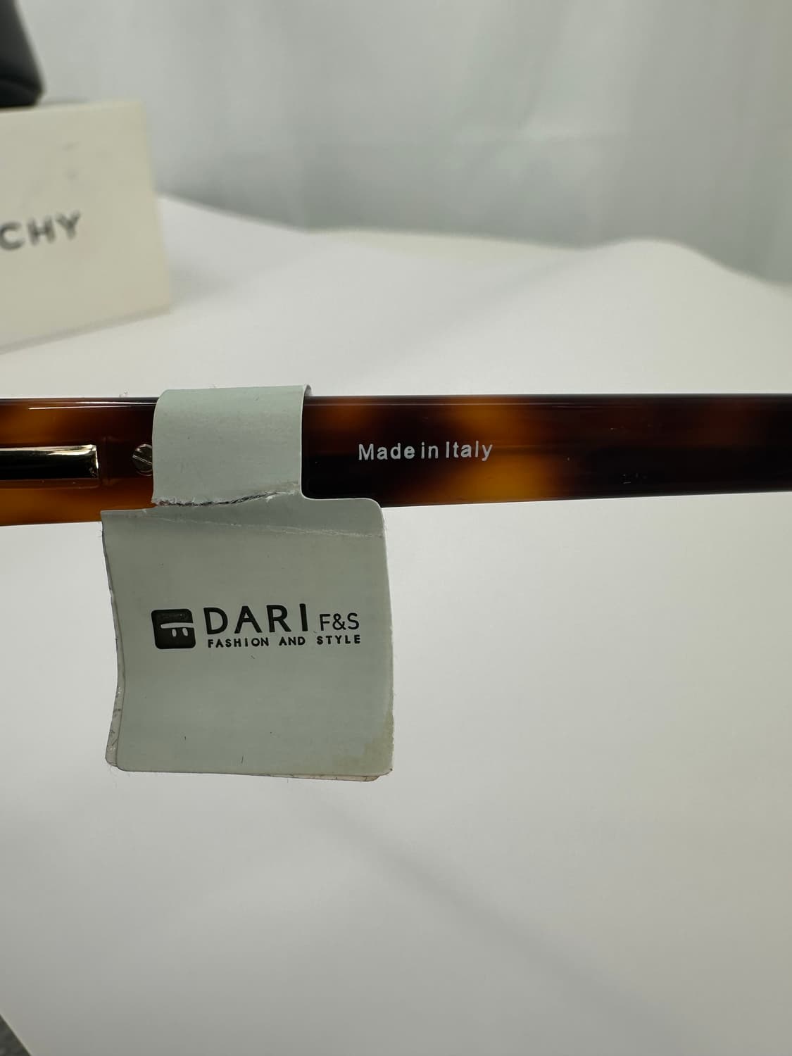 [새상품 무료배송] 정품 지방시 Made in Italy 선글라스 상품이미지9