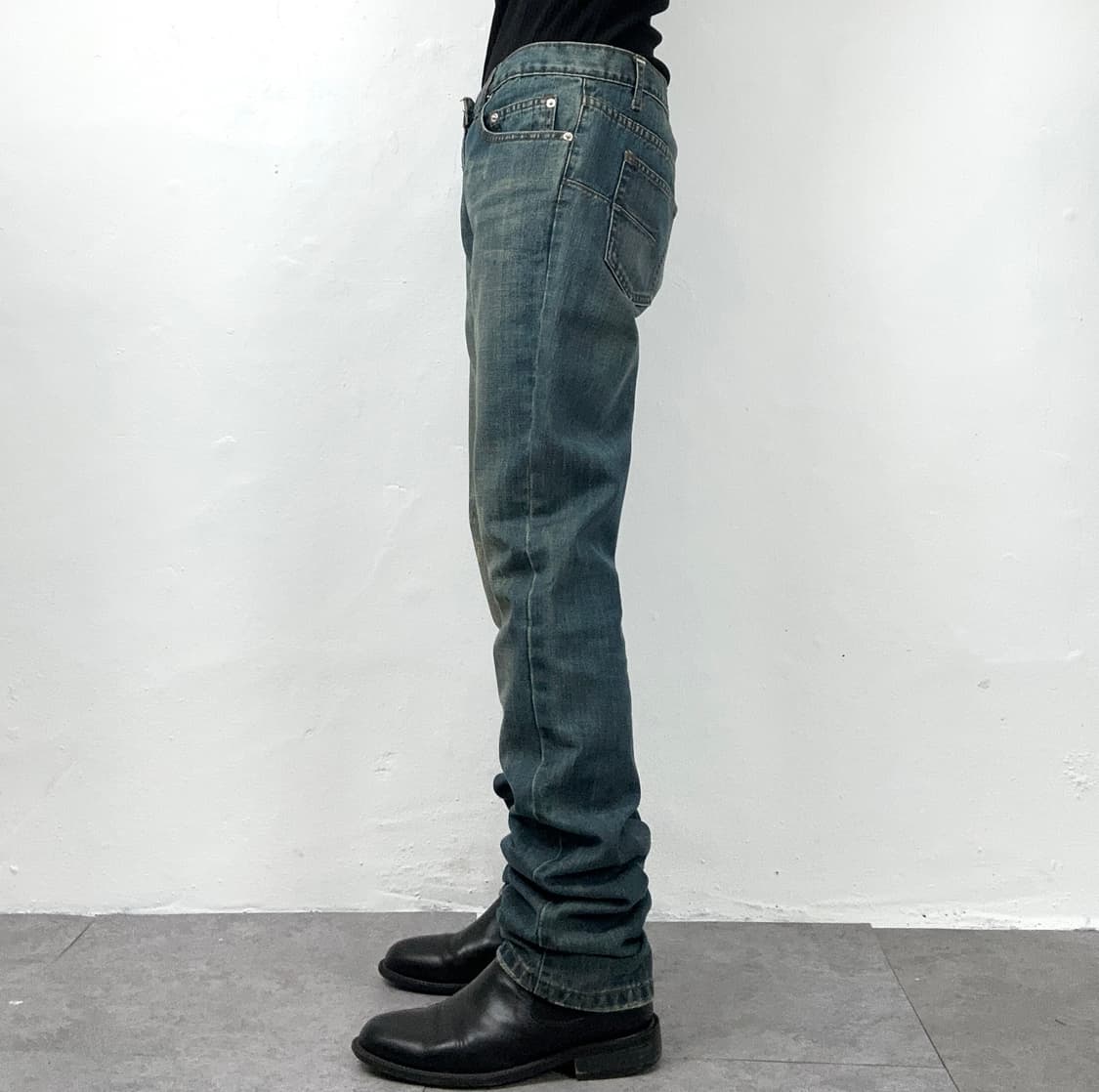 Indigo Wash Distressed Straight Denim 상품이미지3