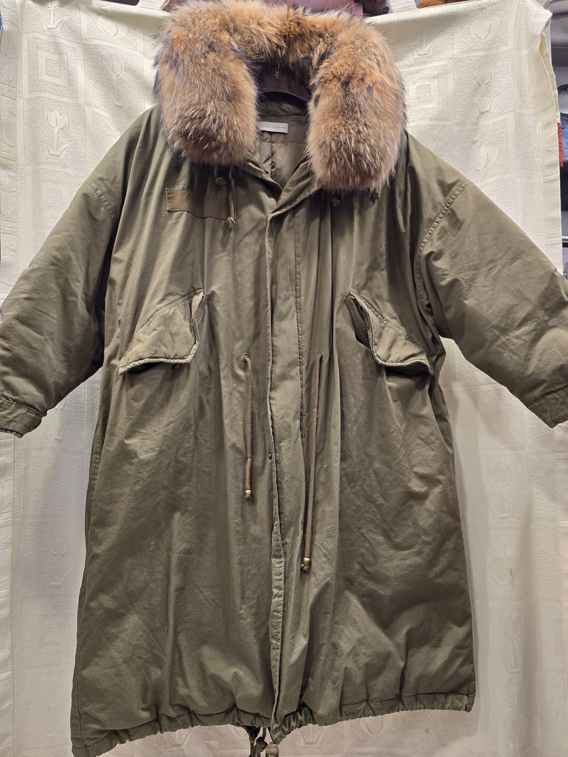 머니패킹 Money Packing 라쿤털 카키 롱패딩 야상 프리사이즈 상품이미지1