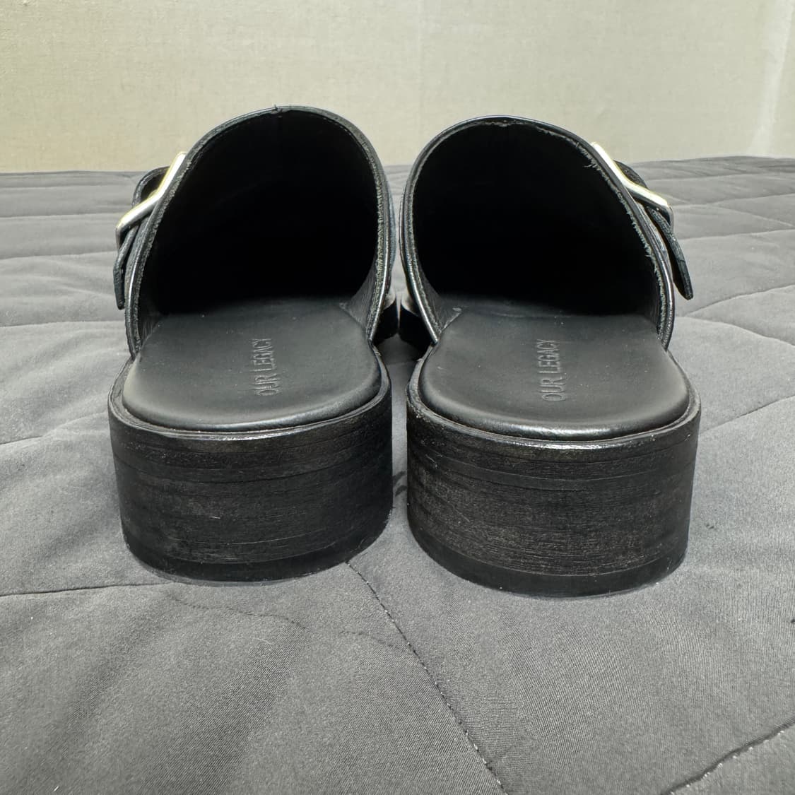 아워레가시 블랙 카미온 뮬 42 사이즈 상품이미지3