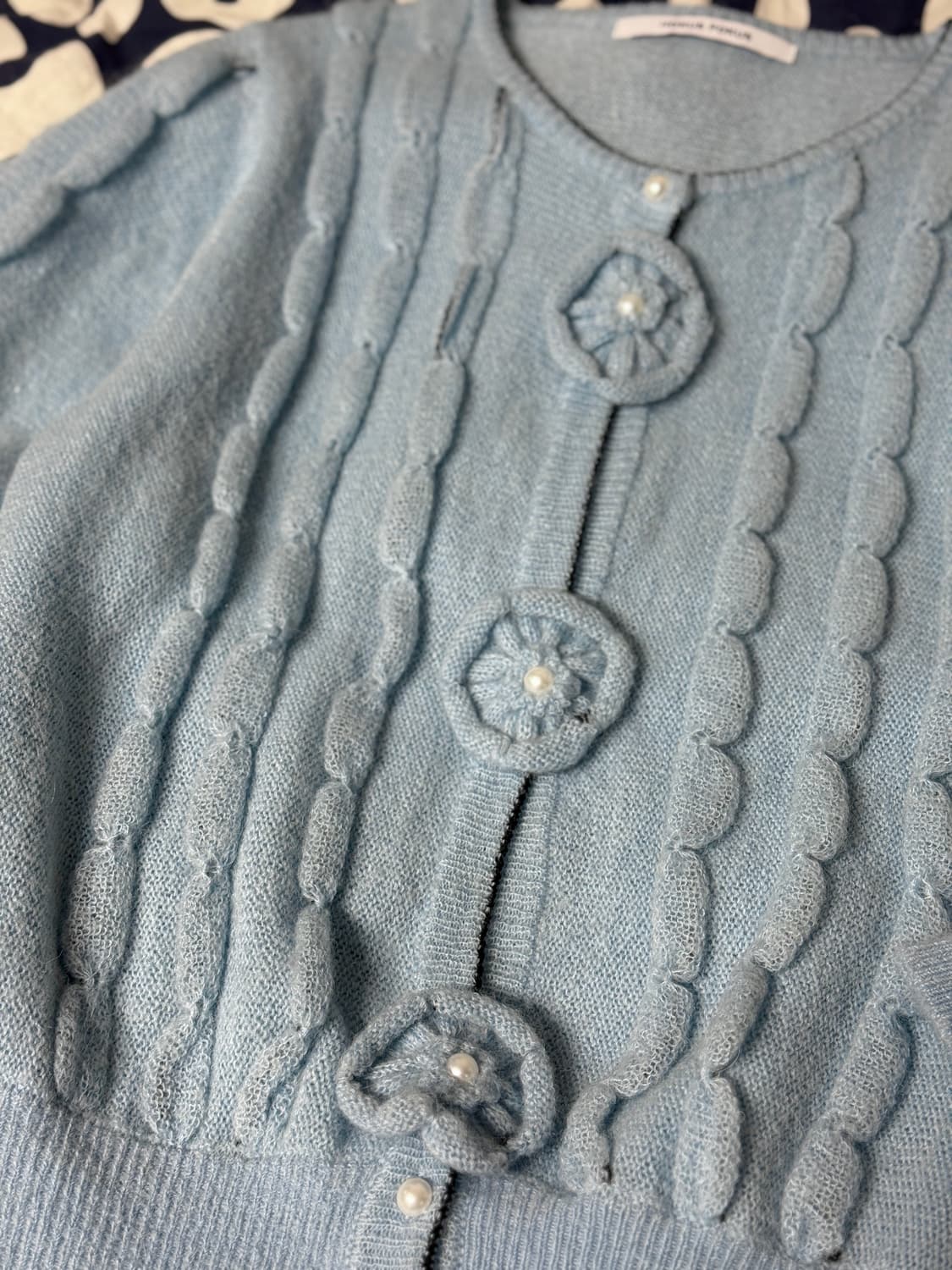 호쿠스포쿠스 Hand Flower Alpaca Knit Cardigan 상품이미지8