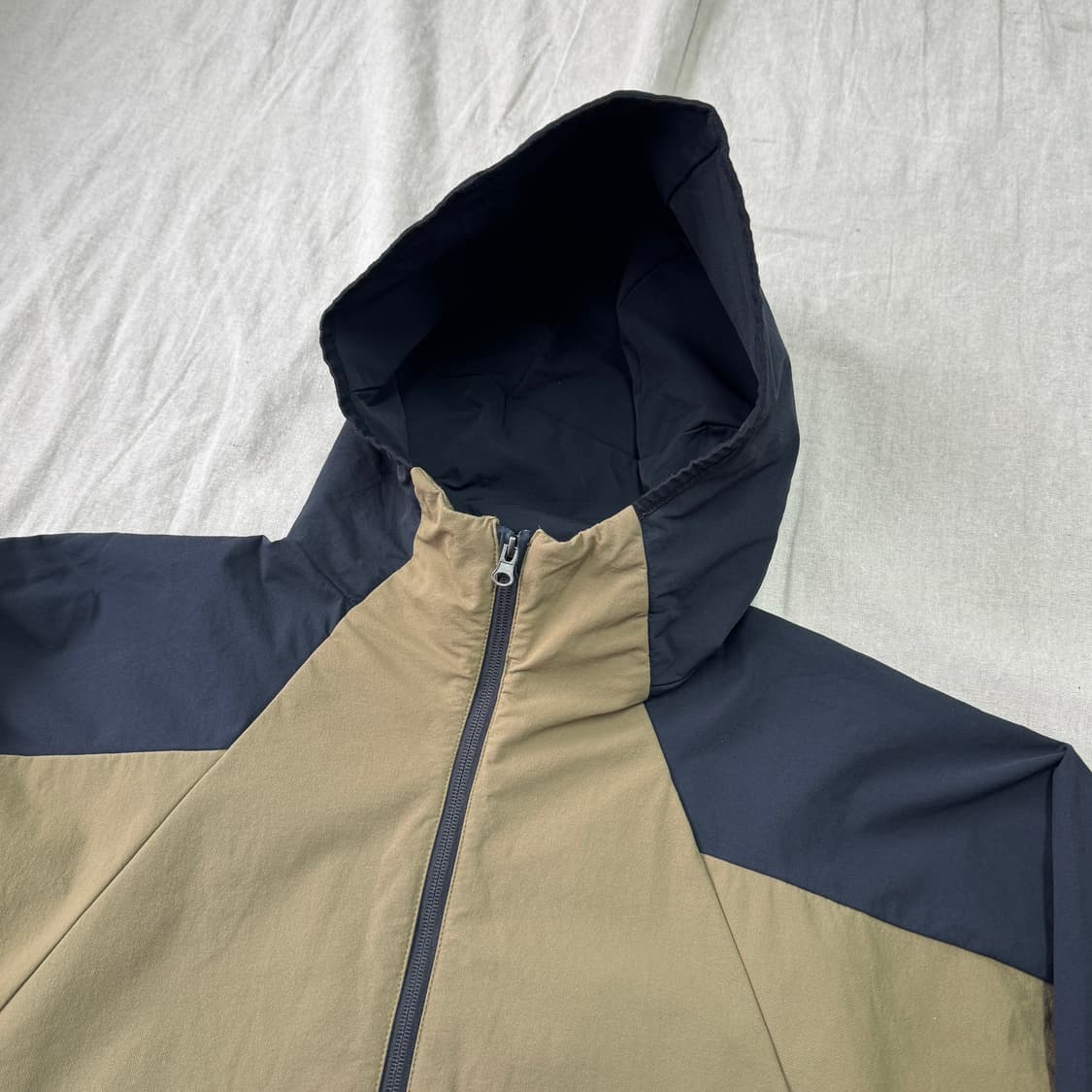 오클리 나일론 카키베이지 바람막이 XXL 상품이미지4