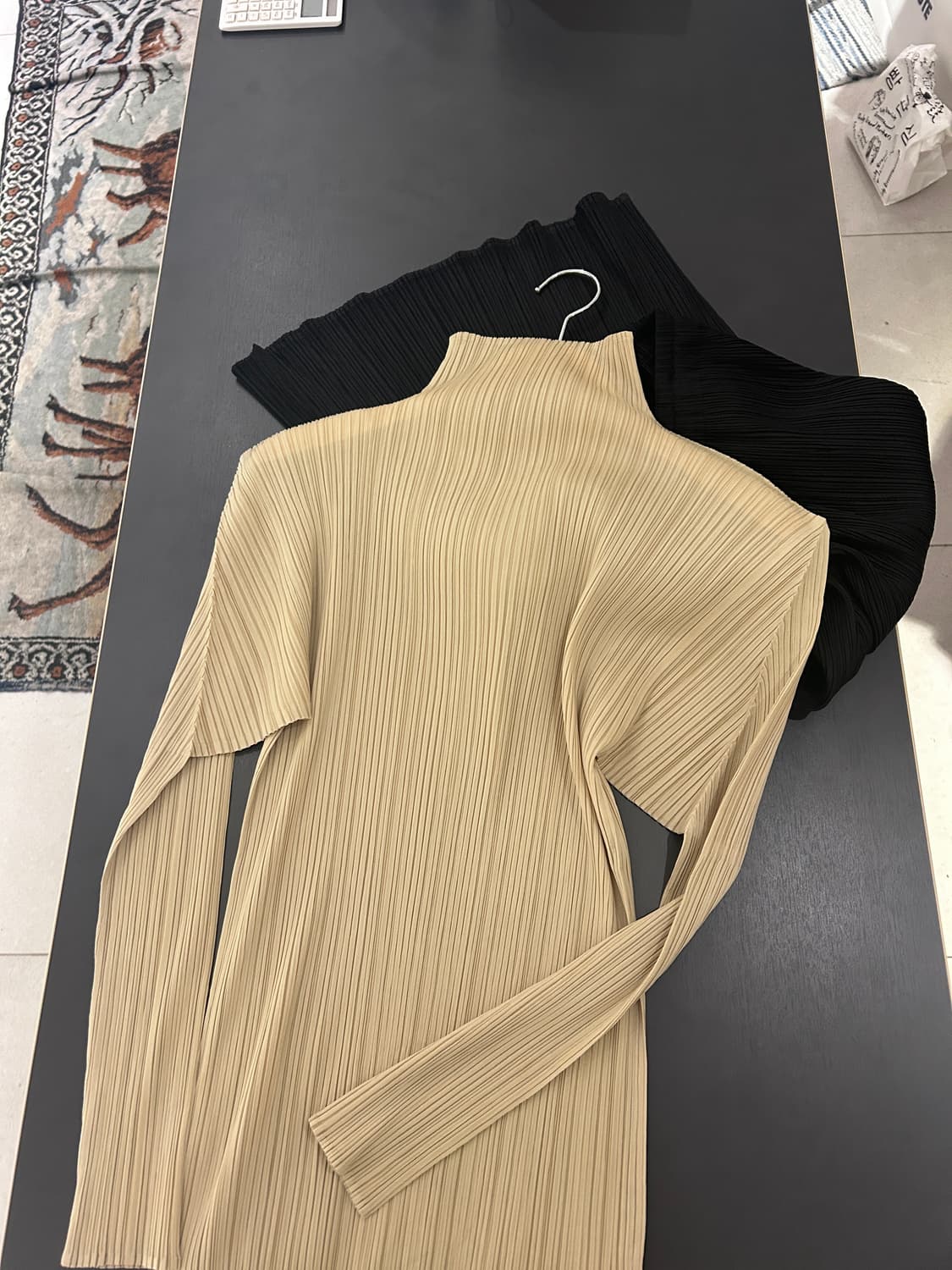 Pleats Please mock neck top 상품이미지2