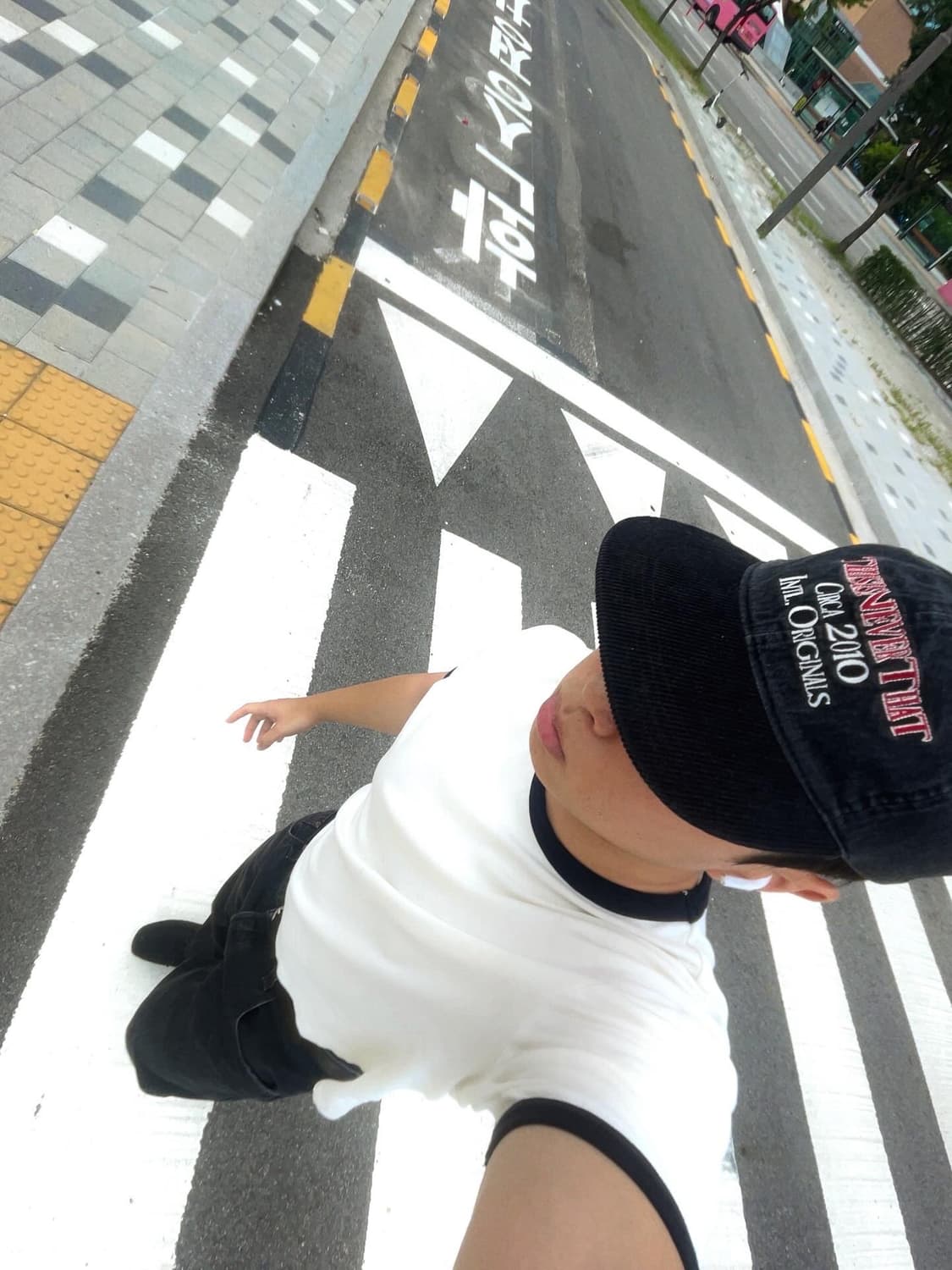 디스이즈네버댓 블랙 코듀로이 캠프캡 상품이미지7