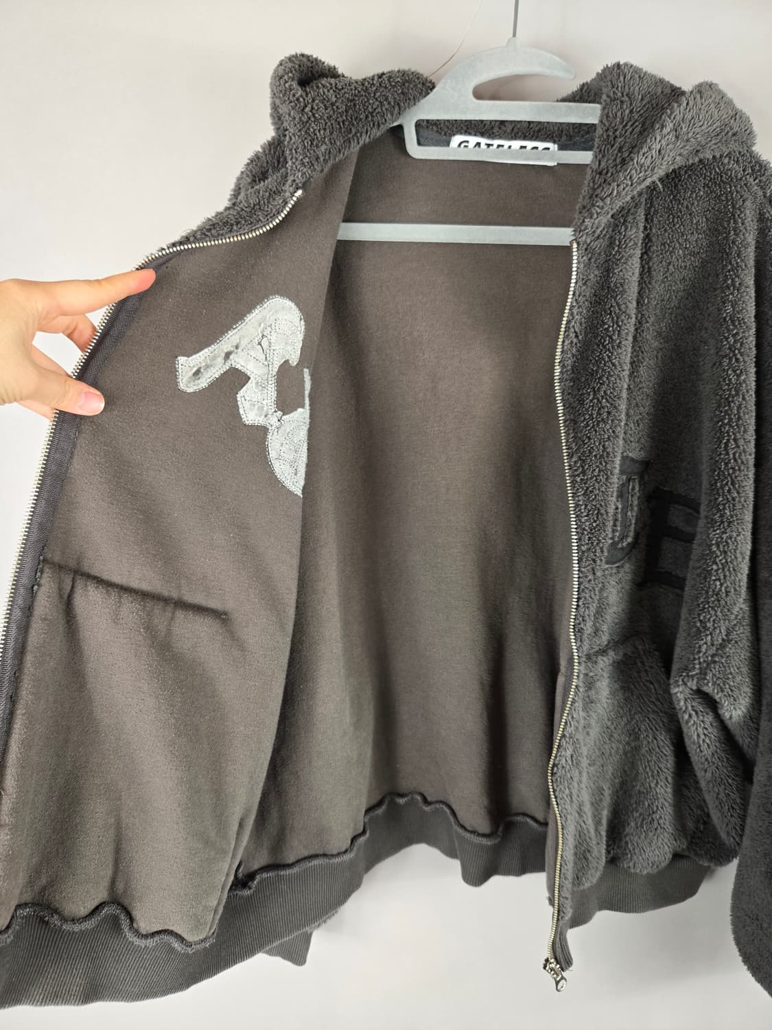 [무료배송]게이트리스 F 여성 베어 후드 보아털 집업 자켓 챠콜 상품이미지8