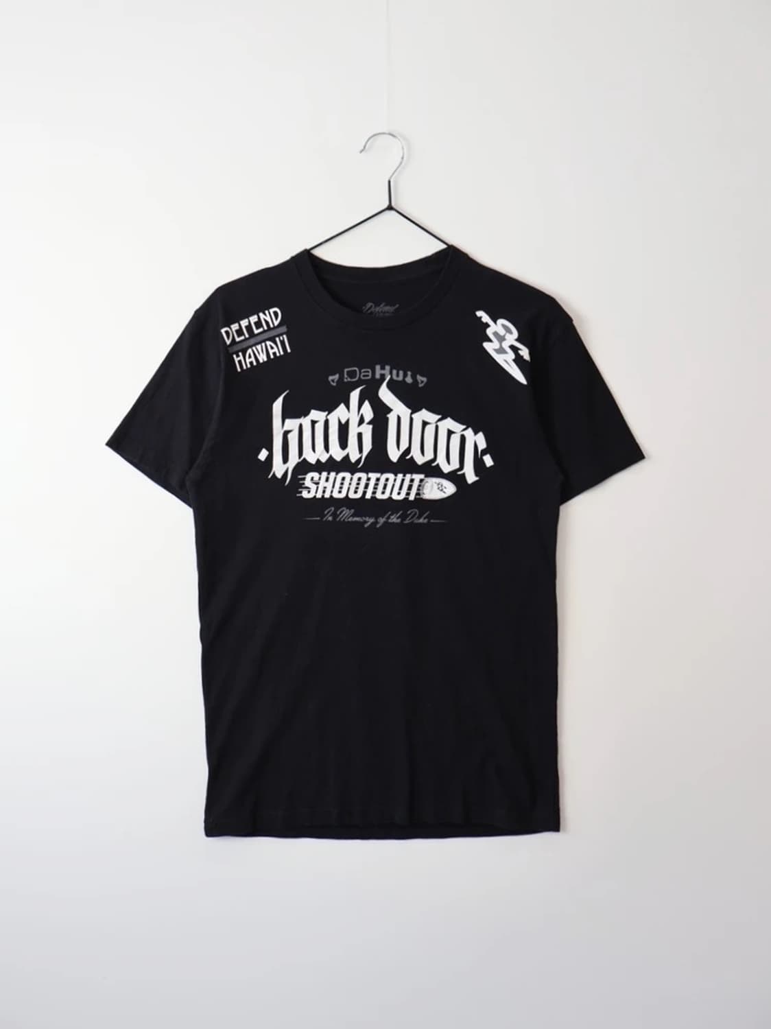 Defend Hawaii Da Hui Graphic Tee 상품이미지5