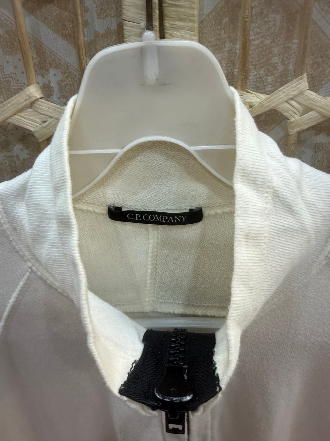 100 정품 cp컴퍼니 집업 팝니다 상품이미지2