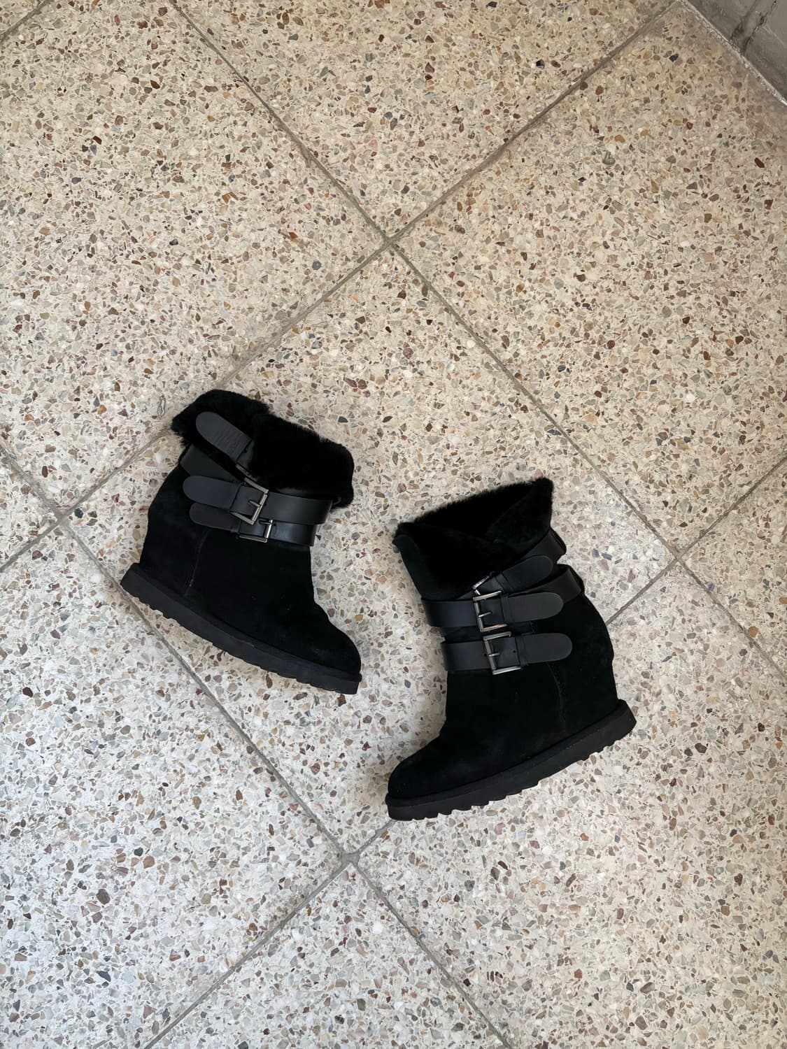 아쉬 스웨이드 퍼 버클 부츠힐 36(230) 상품이미지1