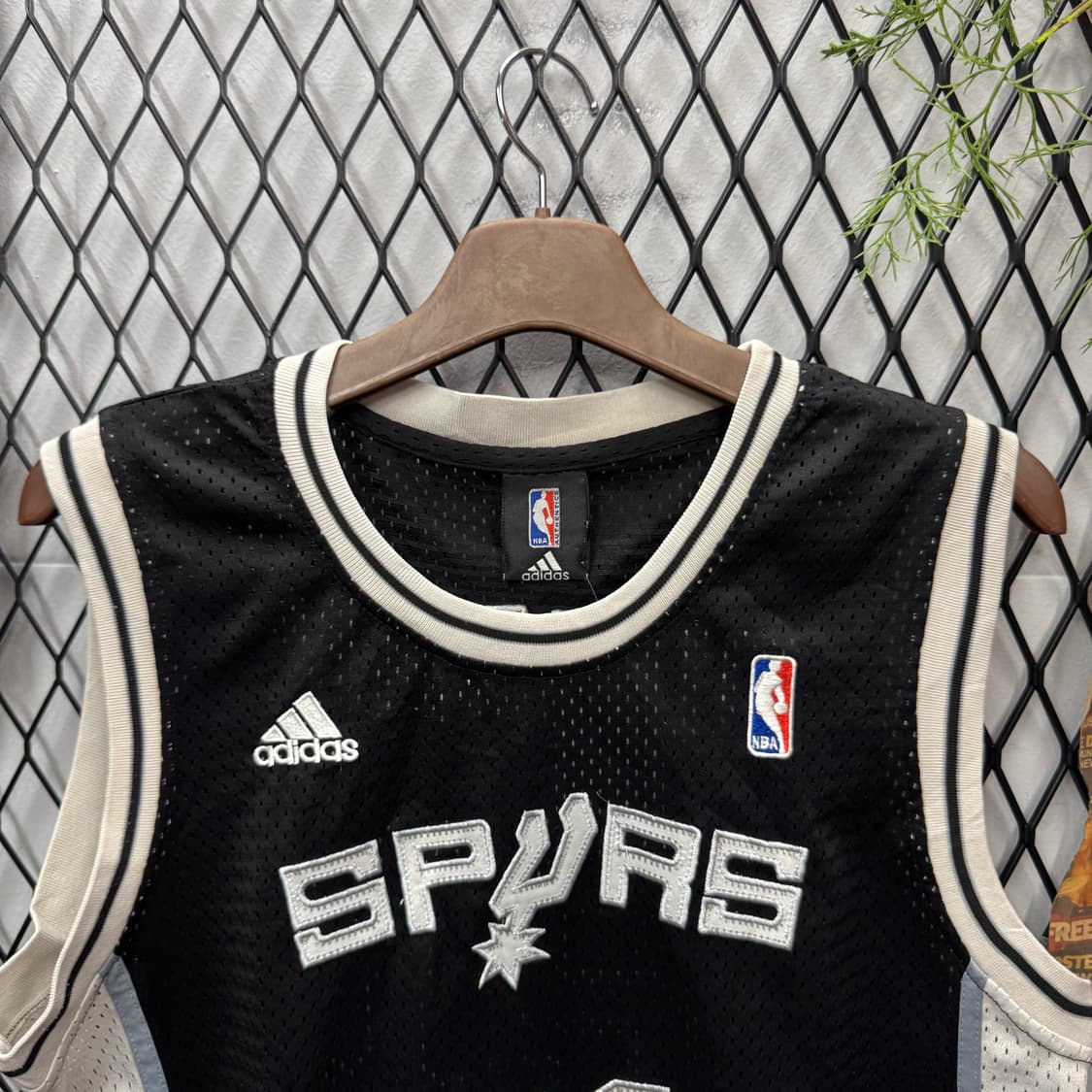 00s 아디다스 X NBA 샌안토니오 스퍼스 팀 저지 블랙 상품이미지3