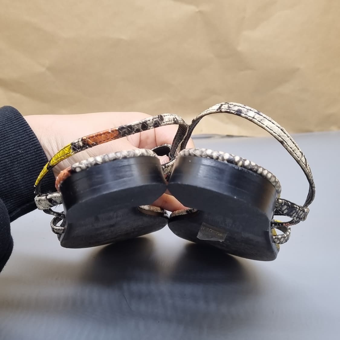 쟈딕앤볼테르 딜런 여성샌들38 240 상품이미지4