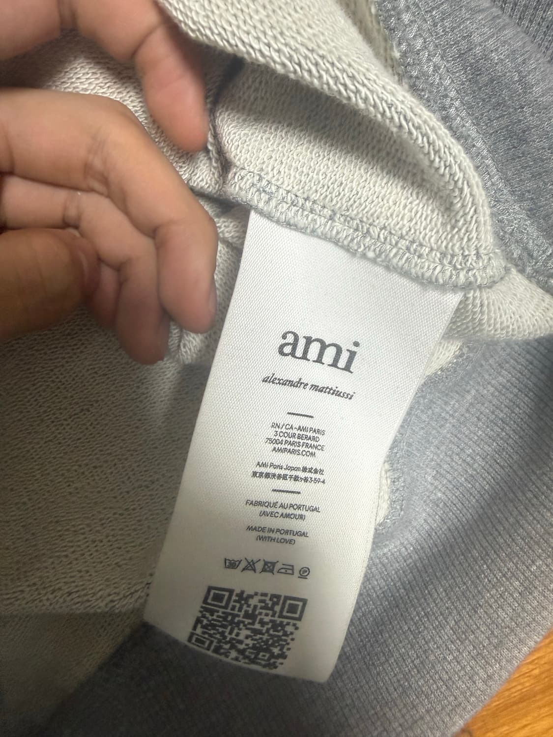 아미 스몰로고 맨투맨 XL 크림발 제품 병행수입x 상품이미지4