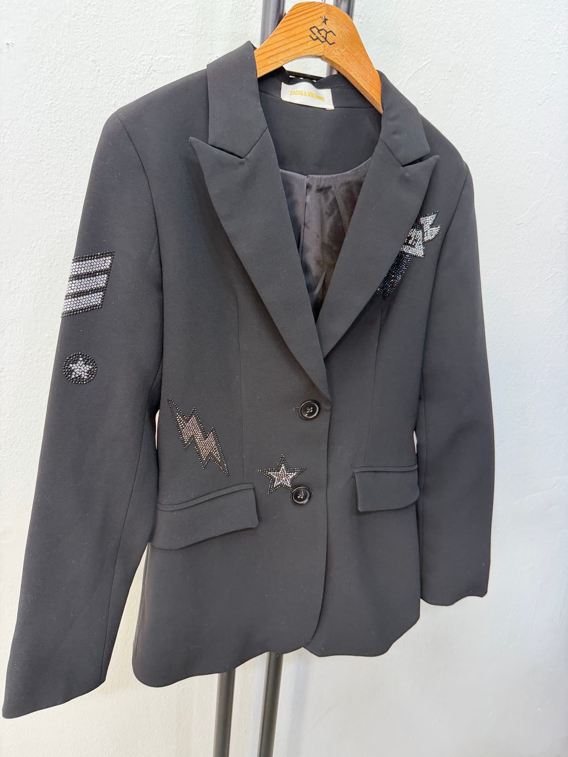 정품) 쟈딕앤볼테르 여성 블랙 스팽글 장식 자켓 36 상품이미지2