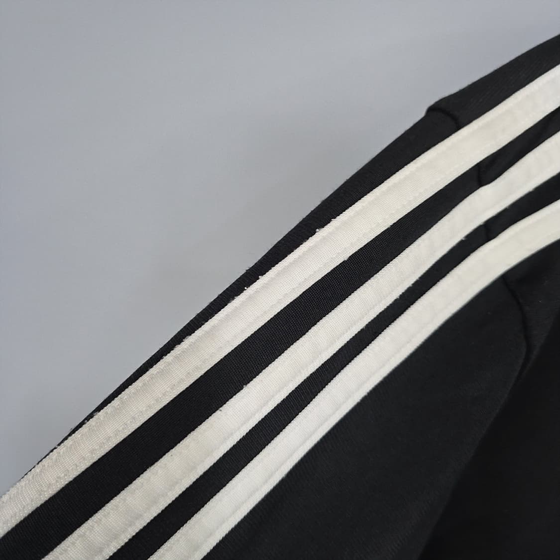 아디다스(adidas) 트랙탑 블랙 삼선 95 상품이미지5