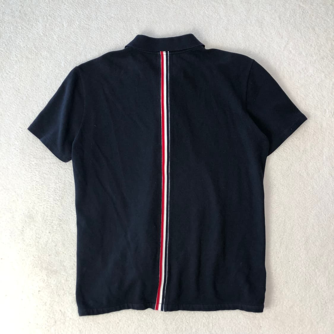 톰브라운 백삼선 카라티  상품이미지2