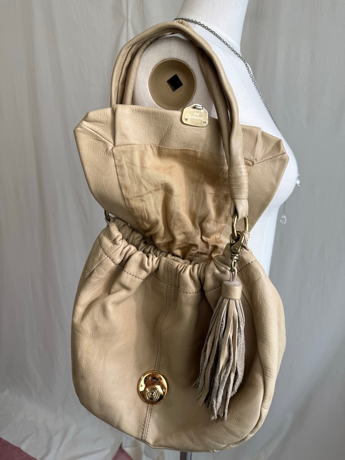 VIOLAd'ORO 2-way 태슬 레더 백 (푸쉬 락) 상품이미지7