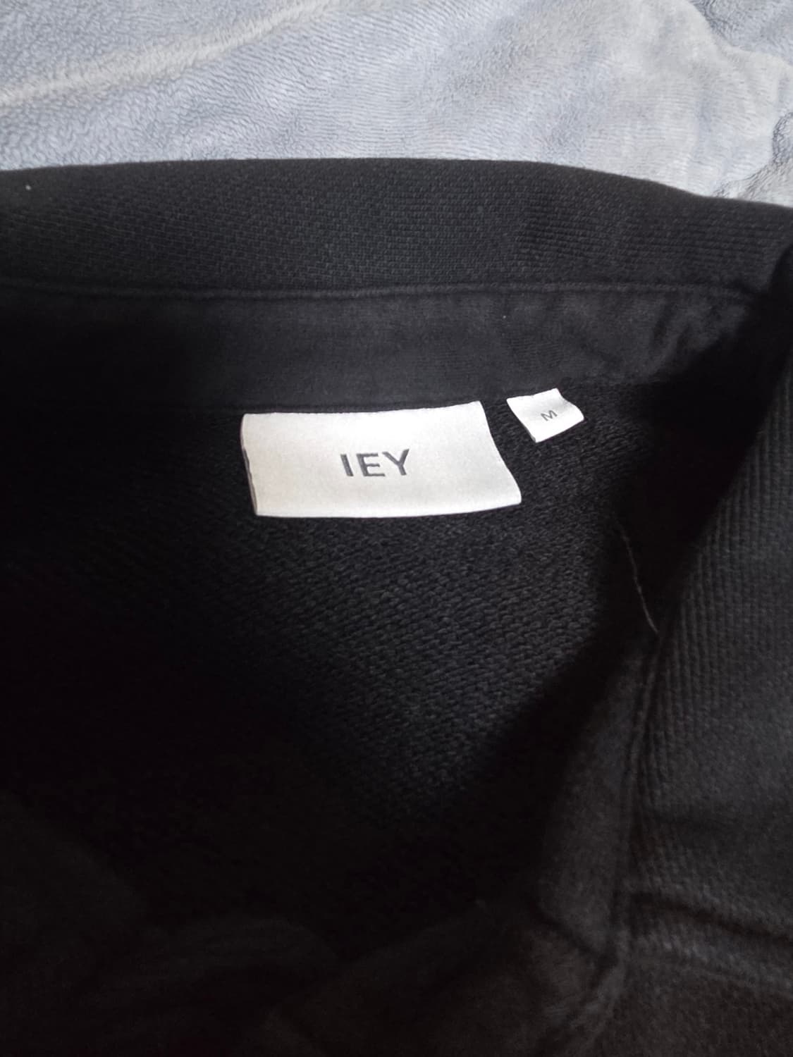 [M] 이에이 맨투맨 블랙 상품이미지3