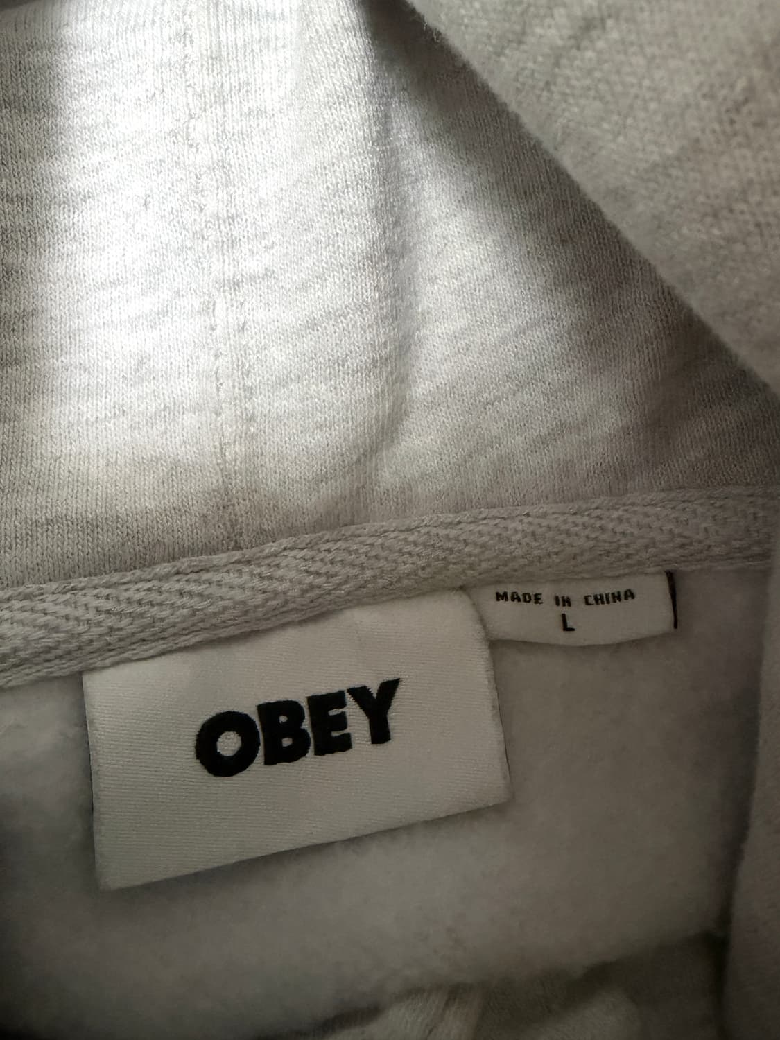 오베이 스트레인지 데이즈 후드티 상품이미지4