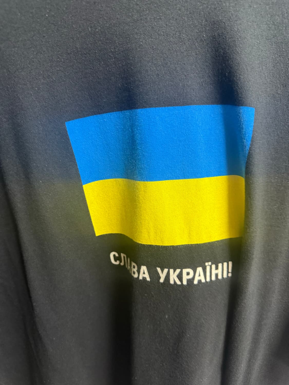 발렌시아가 우크라이나 롱슬리브 상품이미지2