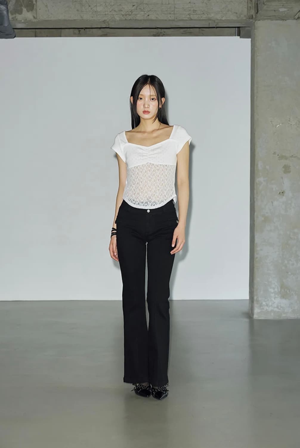 헬레네파리스 펀칭 콤비 레이스 하프 티셔츠 화이트 판매합니다 상품이미지2