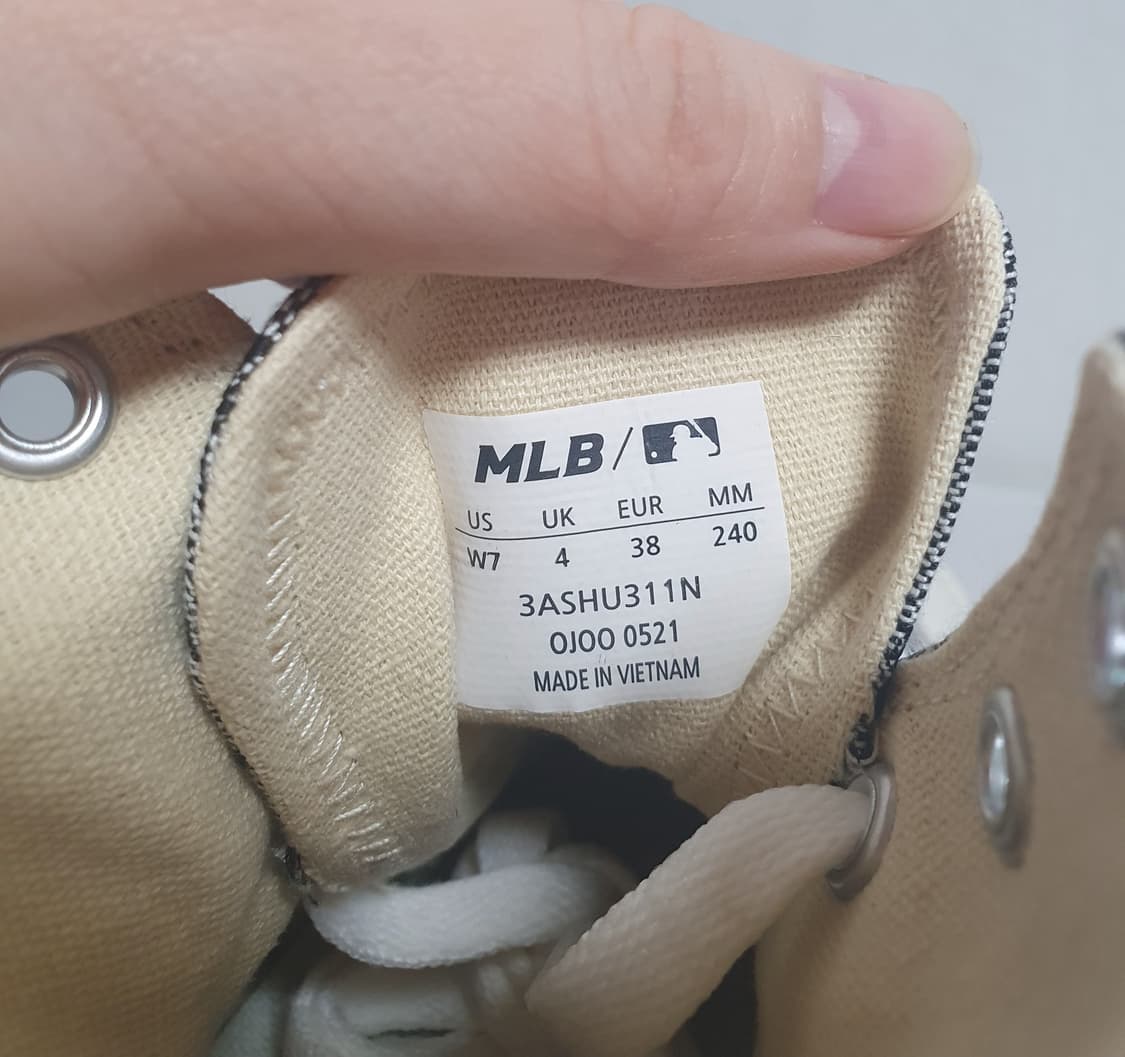 240mm 엠엘비 청키 하이 모노자카드 뉴욕양키스 스니커즈 상품이미지9