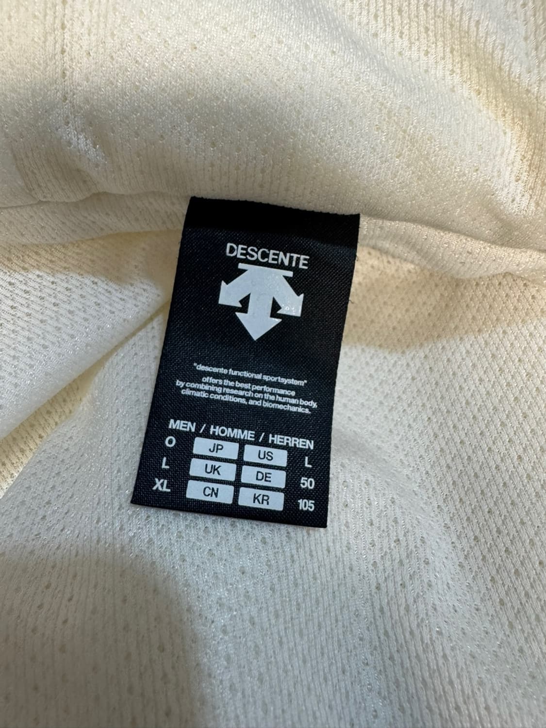 데상트 상품이미지3