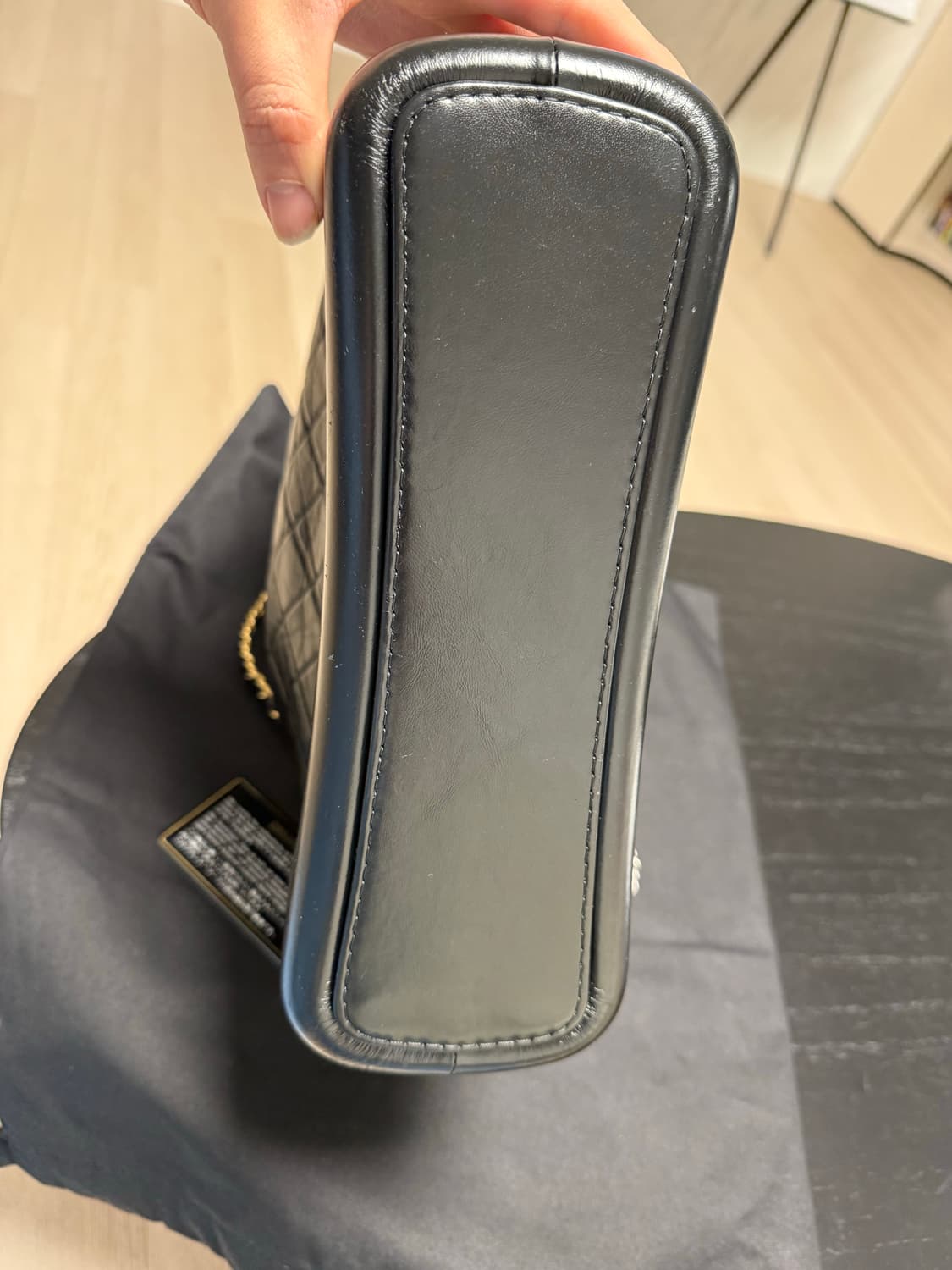 샤넬 빈티지카프스킨 호보백 신미듐 28번대 상품이미지9