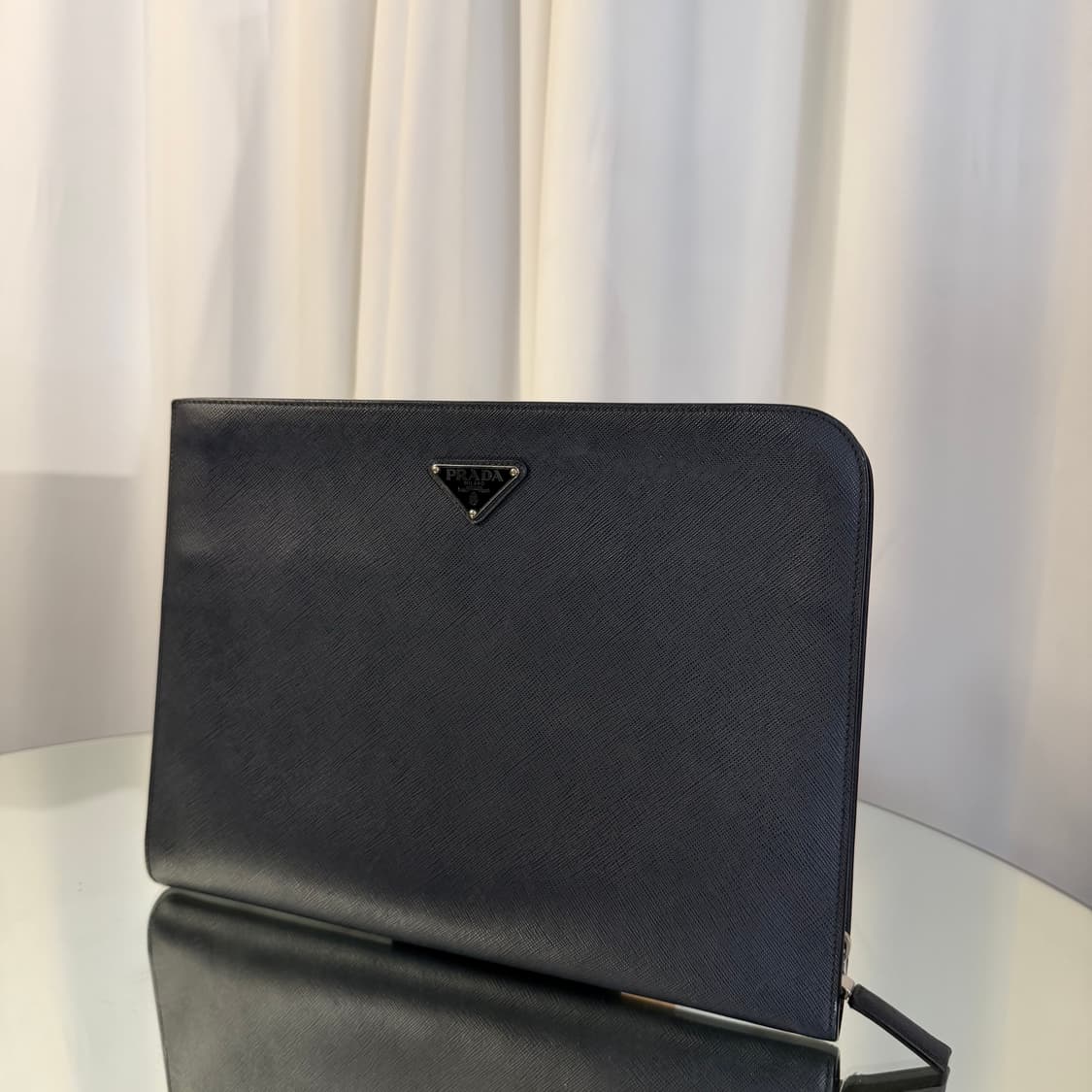 프라다 삼각로고 사피아노 도큐먼트 클러치 상품이미지3