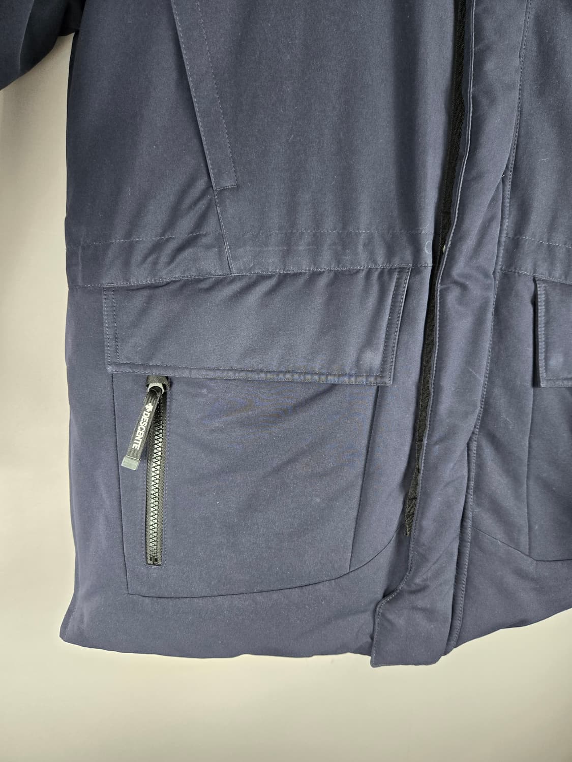 [무료배송]데상트 105 남성 스위스 미드 덕 다운 라쿤퍼 헤비 패딩 상품이미지6