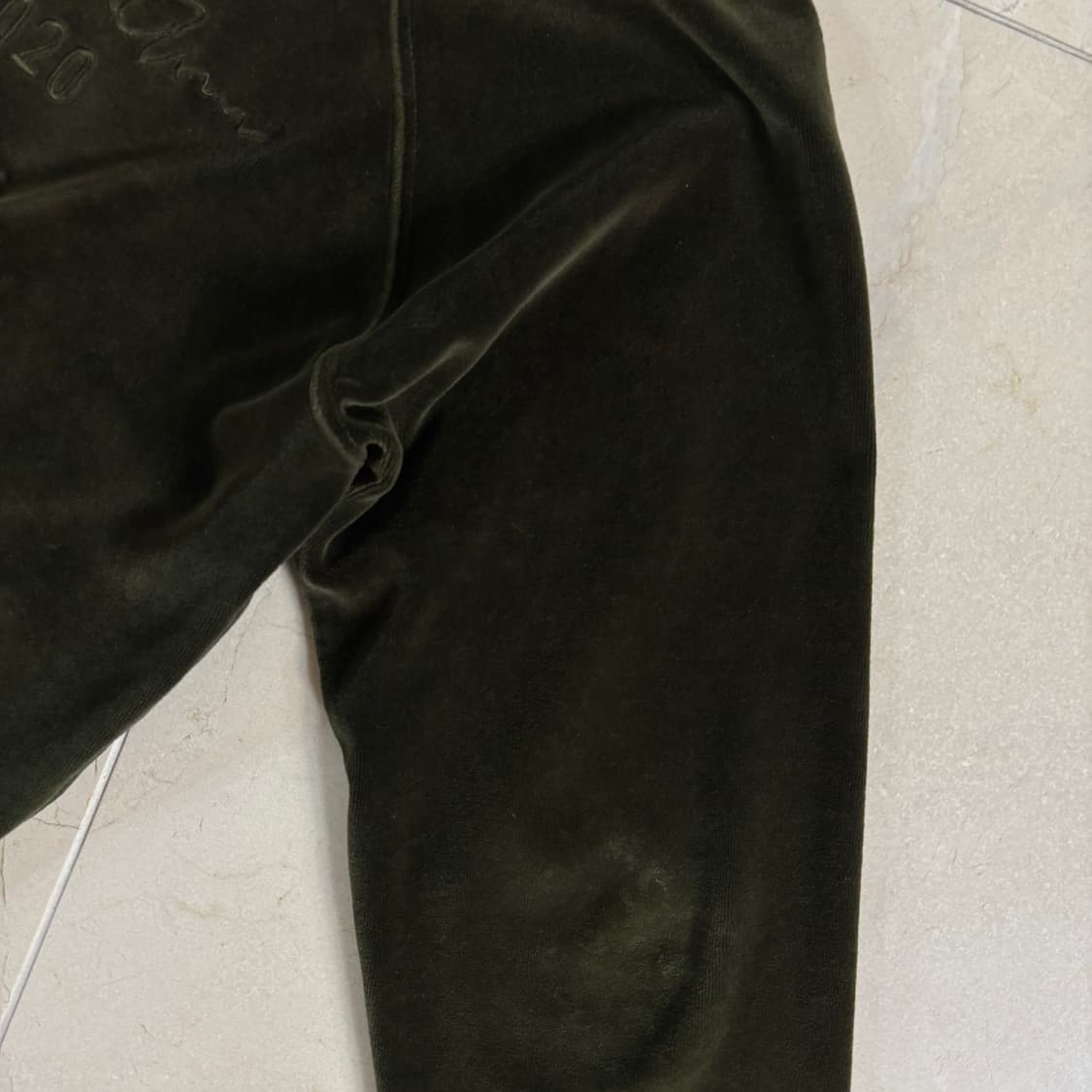 Haider Ackermann velvet hoodie in green 상품이미지5