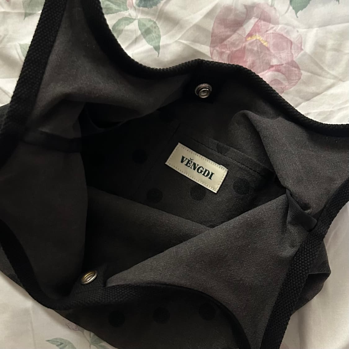 벵디 harry bag 도트 차콜 그레이 숄더백 상품이미지3