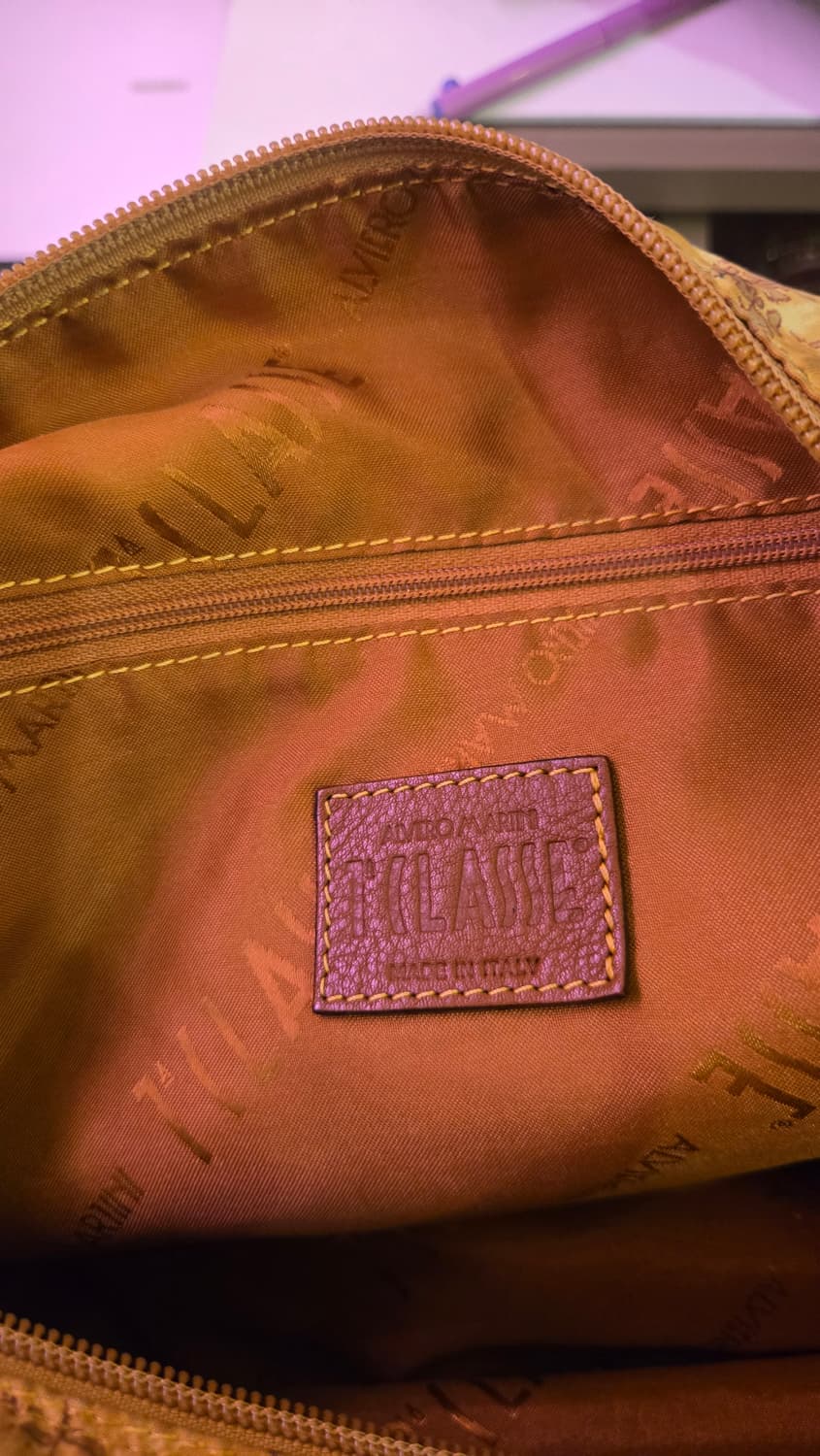 알비에로 마르티니의 시그니처 크로스백 상품이미지5