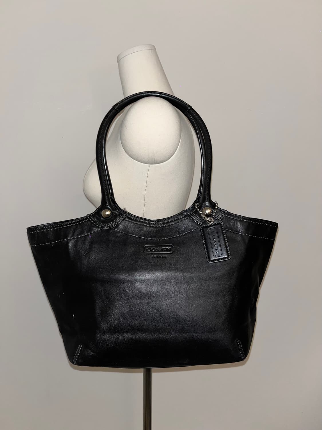  📦2000ss Coach allblack shoulder bag 상품이미지1