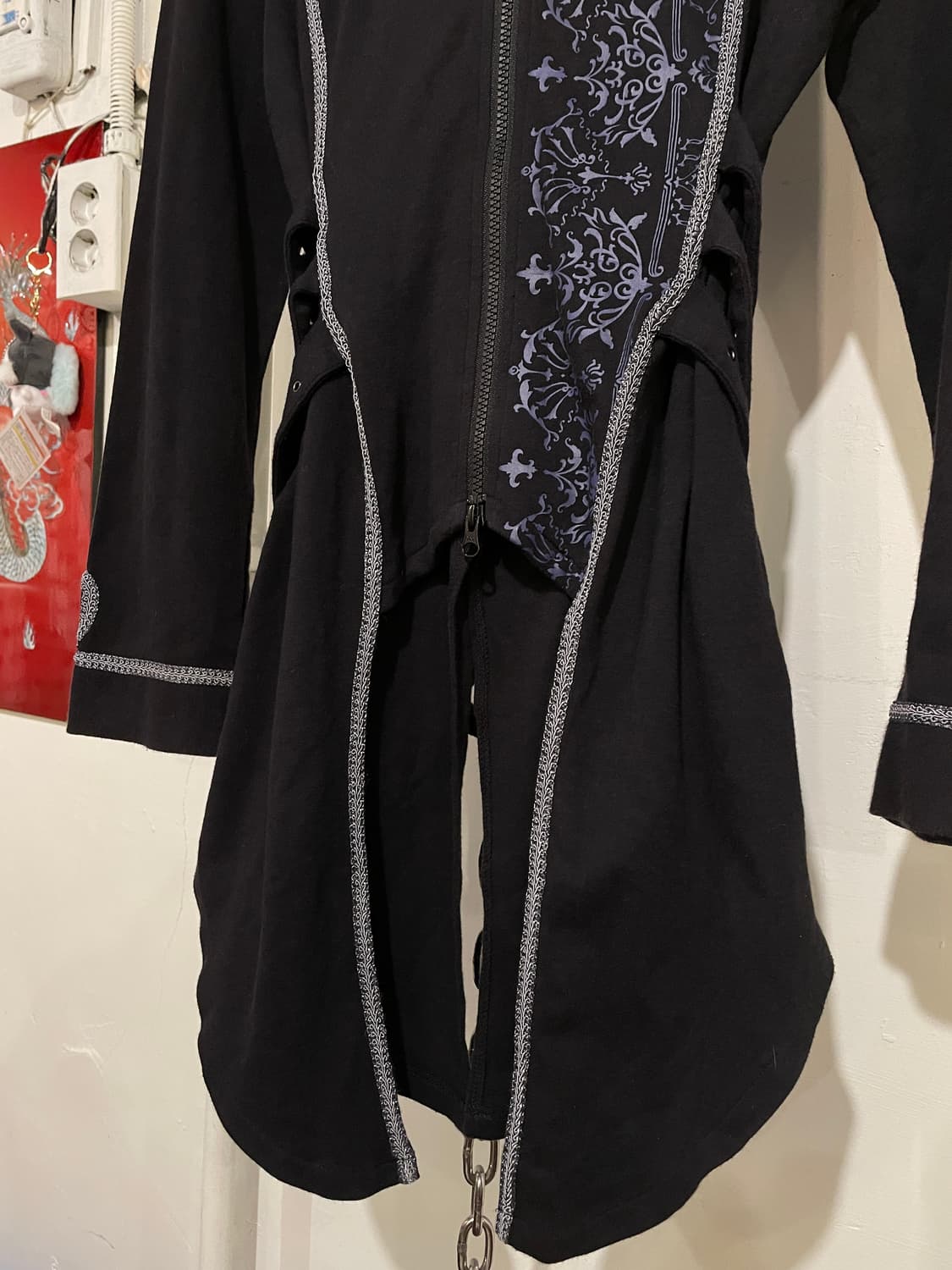 putumayo 푸투마요 플라워 프린팅 스티치 버클 블랙 후드집업 펑크 상품이미지3