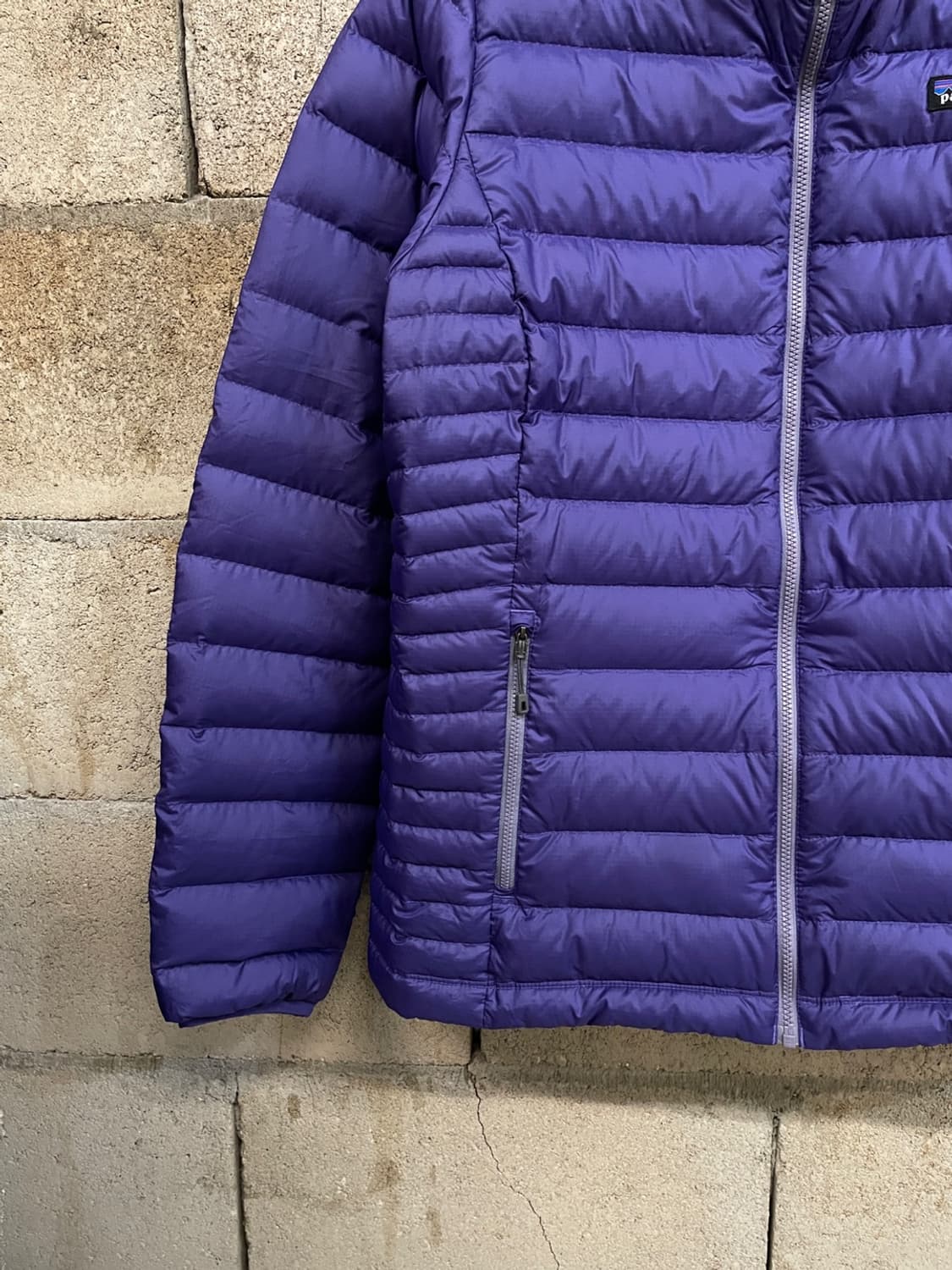 파타고니아 퍼플 경량 패딩 상품이미지4