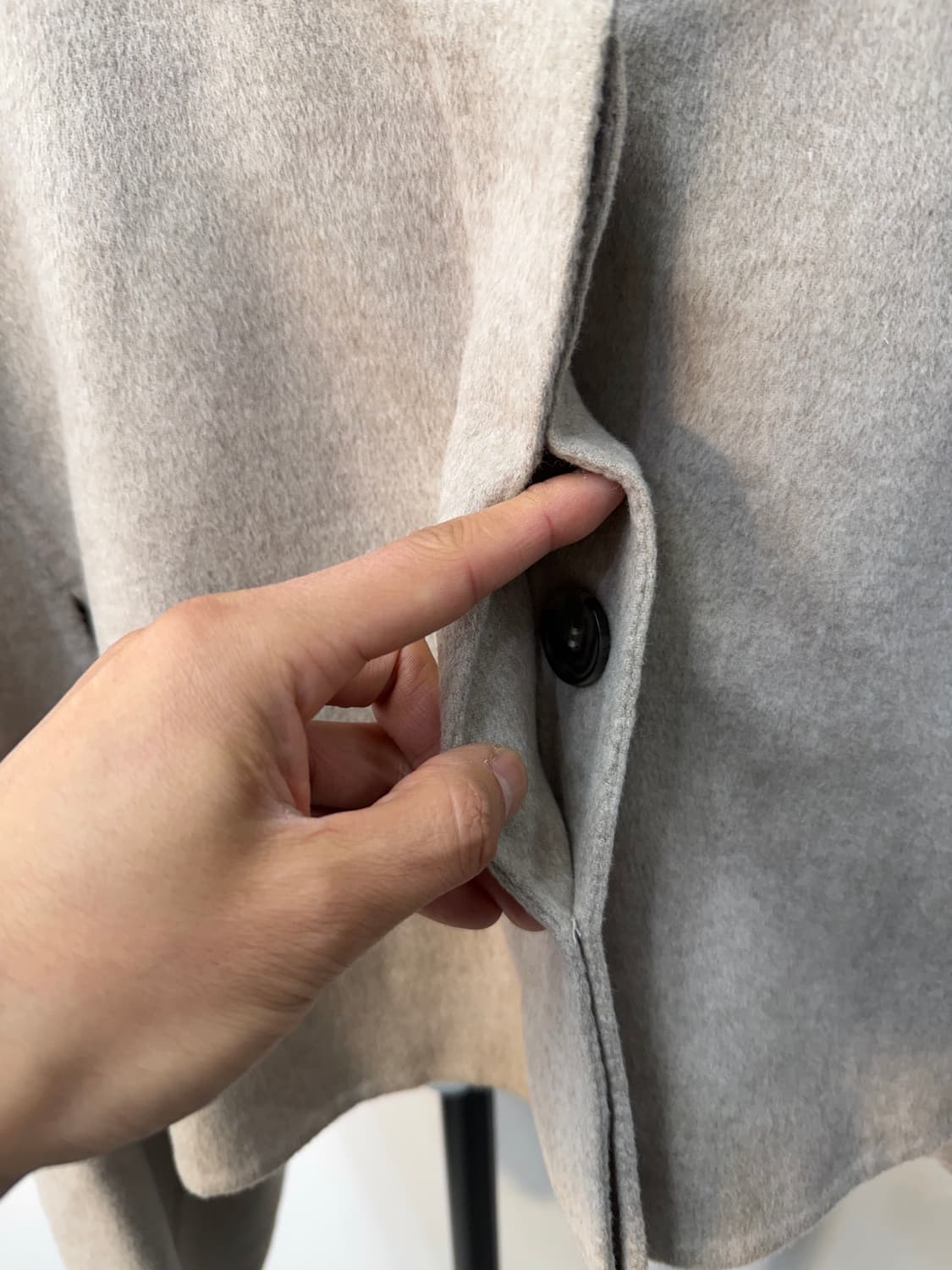 정품) COS 코스 베이지색 크롭자켓 M/L 상품이미지4