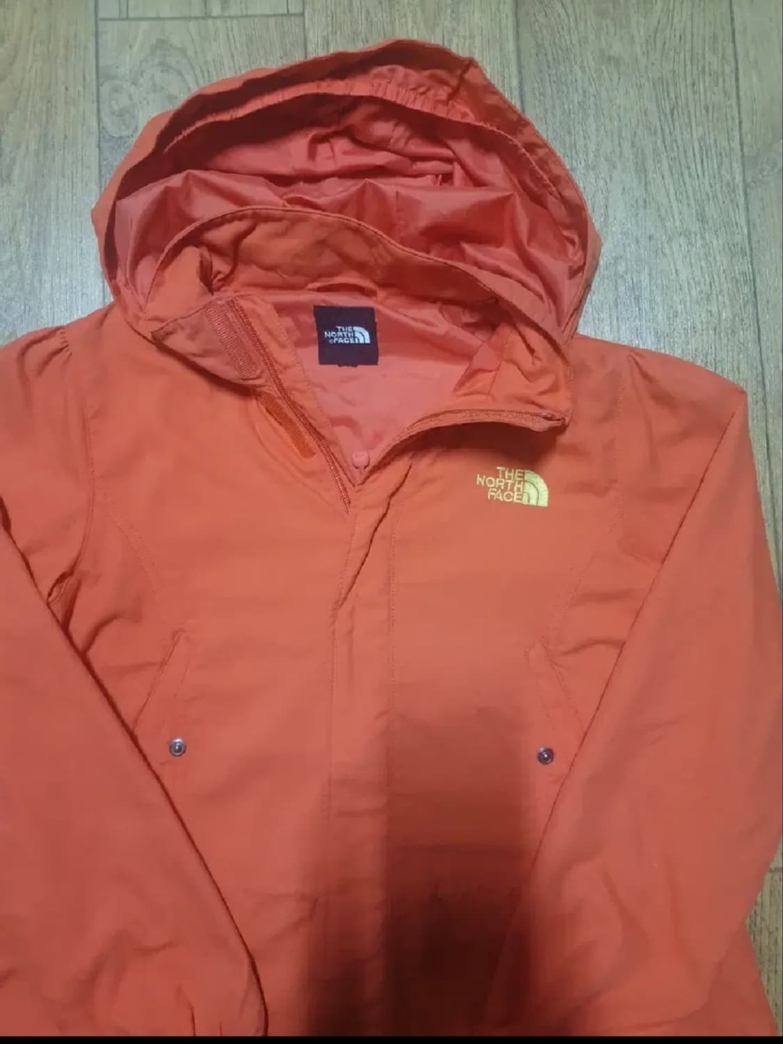 노스페이스 후드 아우터 90 사이즈입니다 상품이미지3